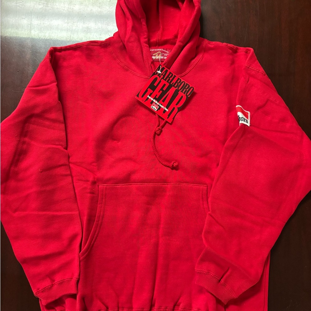 Red Marlboro Country Store Hoodie – NWT – Size Small Vintage